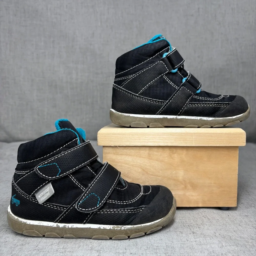 See‎ Kai Run Atlas Black Gray Snow Boot Rain Boot Waterproof Insulated Kids 10.